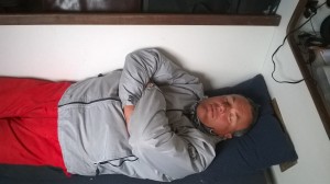 Certains dorment comme des bébés. Ici Olivier