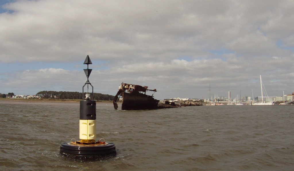 Epave marée basse